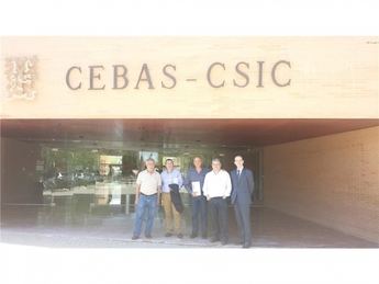 Visita de los responsables del ITAP al CEBAS de Murcia