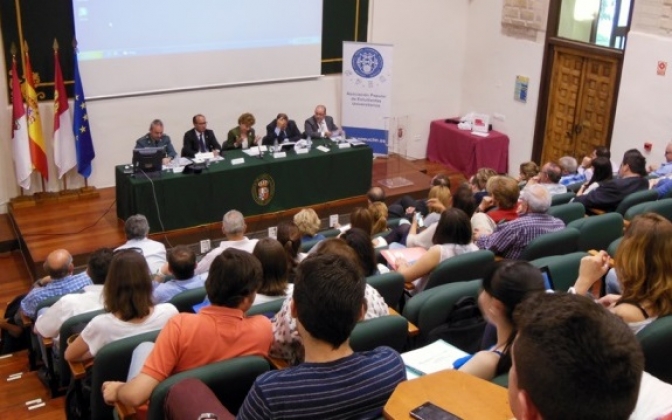 Estudiantes de la UCLM participan en un debate sobre la inmigración ilegal a través de Melilla