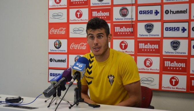 Fran García deja el Albacete y se va al filial del Villarreal y Pol Bueso se marcha al Nástic