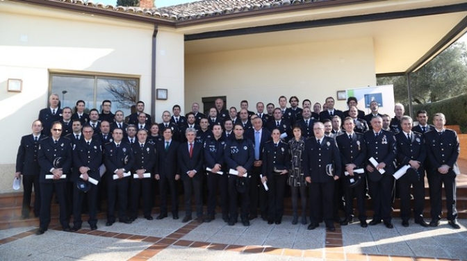 Un total de 57 policías locales de la región, distinguidos por su especialización en Policía Judicial
