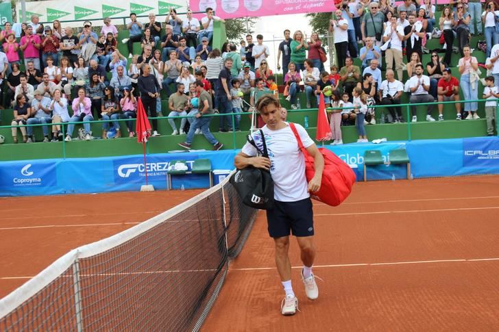 Ferrer sobre la pista central del CT Albacete