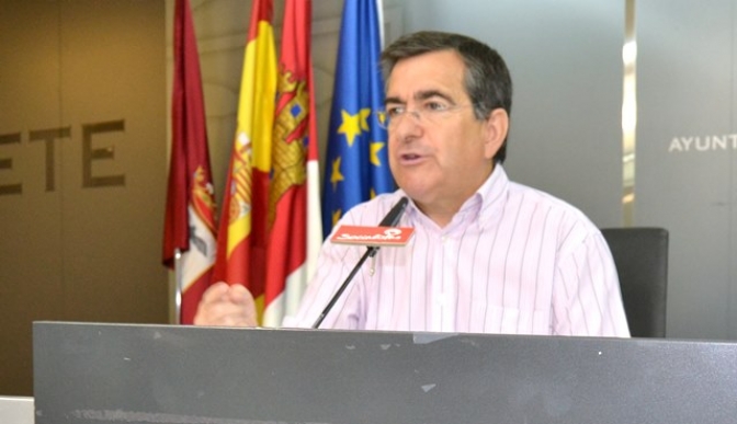 Sotos (PSOE): “El equipo de Gobierno municipal pasa de propiciar un cambio de modelo productivo”