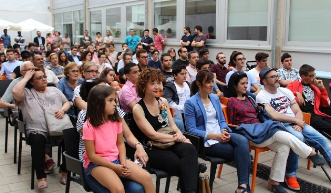 La emisora municipal de Albacete Novaonda celebra sus 15 años a personas que han pasado por sus programas