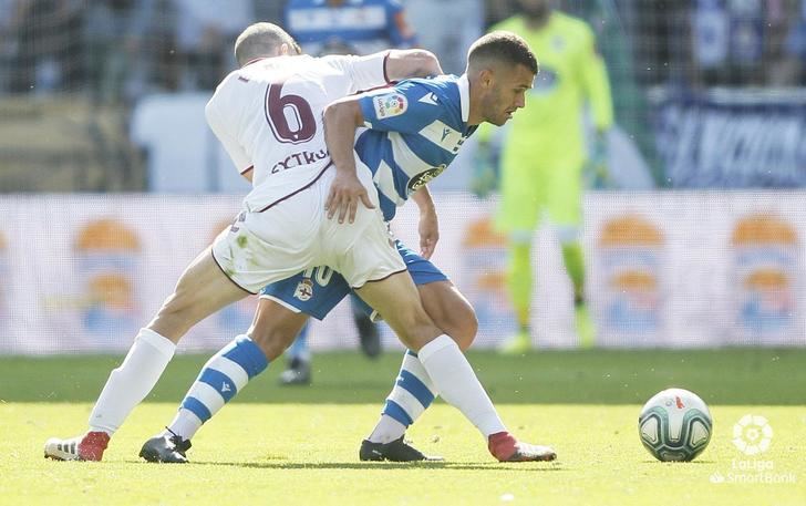 El Albacete gana con un penalti de VAR y aumenta las dudas en el Dépor (0-1)