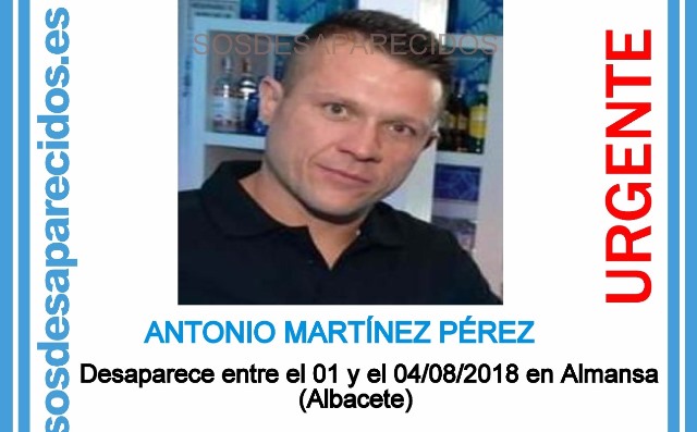 Cientos de vecinos de Almansa se concentran para que no se olvide que Antonio Martínez sigue desaparecido