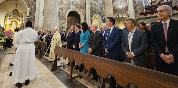 Misa en la Catedral de Albacete para agradecer a Ángel Fernández los seis años al frente de la Diócesis