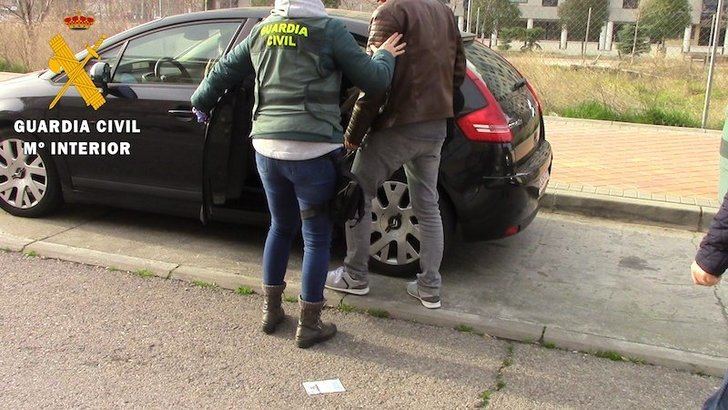 Desarticulado un grupo criminal con tres mujeres y cinco hombres, en Toledo y Madrid, por 386 estafas bancarias