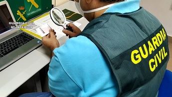 Desmantelada una trama de venta de falsos permisos de conducir a través de páginas web, con afectados en Albacete y otras provincias