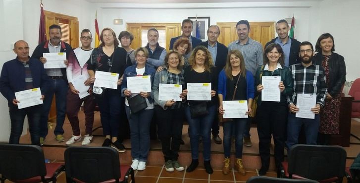 Termina en Liétor un curso con el que se han rehabilitados casas y plazas de la localidad