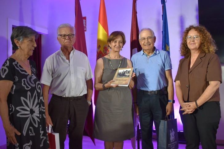 Presentados en el stand de la Diputación de Albacete los Premios Munipoesía