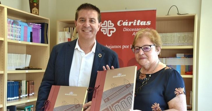 Diputación de Albacete y Cáritas impulsan las Tarjetas Monedero para que las familias vulnerables puedan comprar alimentos