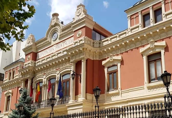 La Diputación de Albacete permanecerá cerrada al público y buena parte de la plantilla teletrabajará