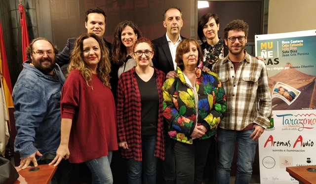 'Tarazona de la Mancha, pueblo de artistas', por todo el mundo con las 'Muñecas' de Teatro Thales