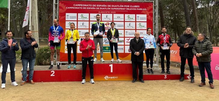 Álvaro López e Irene Ruiz se coronan campeones en el Duatlón Ciudad de Albacete con 200 participantes
