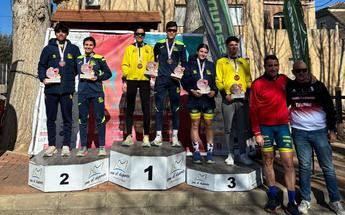 Francisco Javier Pelegrín y Laura Villar, campeones del Duatlón de San Pedro