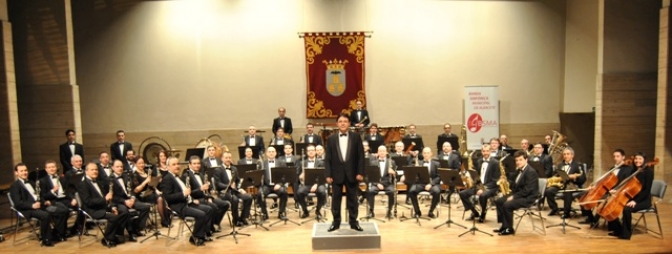 Santos Gabaldón se estrenó como nuevo director de la Banda Sinfónica de Albacete