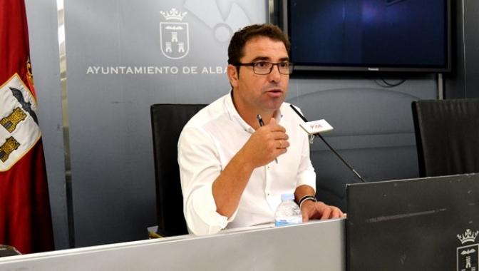 Moción del PSOE de Albacete para que el Ayuntamiento consigne cinco millones en los presupuestos para combatir el desempleo