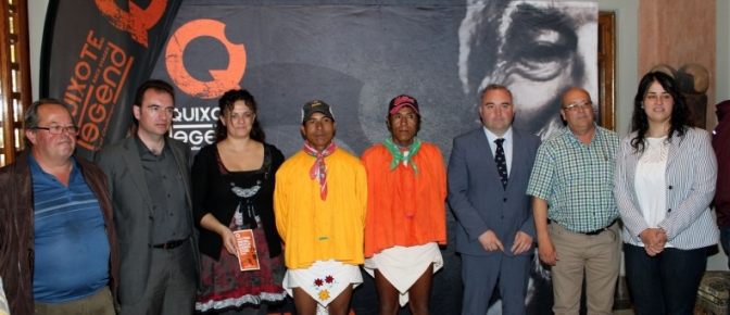 Presentación de la a carrera de montaña Quixote LEGEND con la presencia de los indios tarahumara que participarán en la prueba