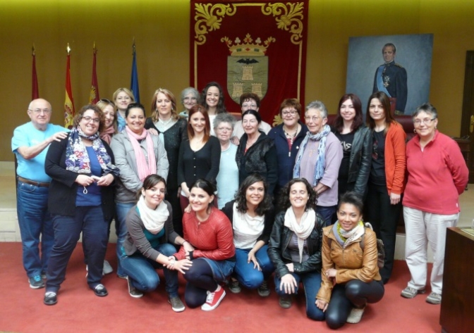 Recibimiento municipal a las participantes del programa europeo juvenil ‘Working on Women’