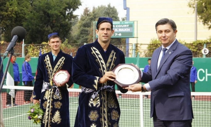 Guillermo García-López se proclama campeón del Challenger de Tashkent