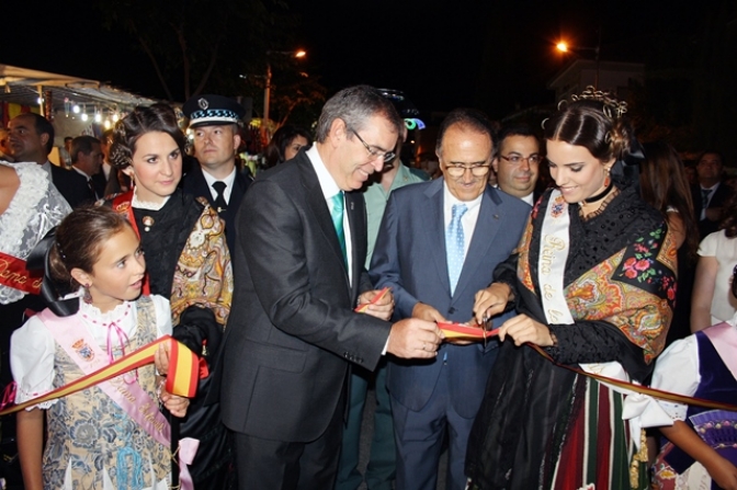 El desfile inaugural puso el punto de partida a nueve días de Fiestas Patronales en La Roda
