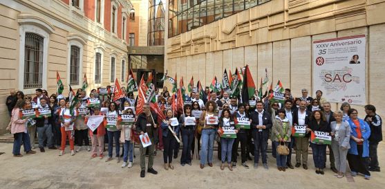 Concentración en Albacete: Cabañero y sindicatos demandan paz duradera para Palestina