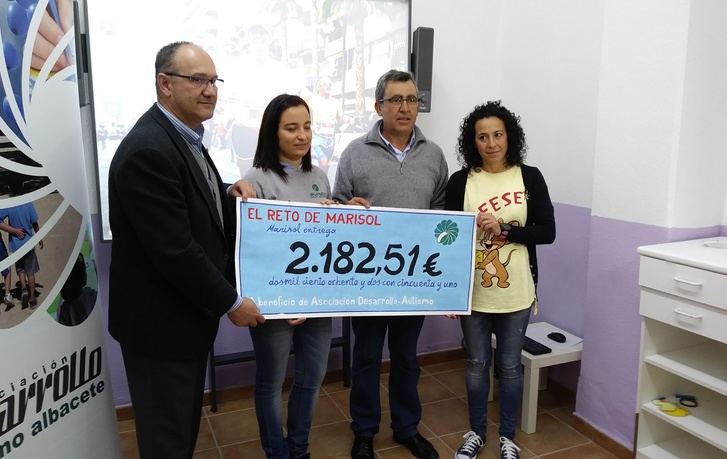 ‘El reto de Marisol’ logra en Hellín 2.180 euros para la Asociación Desarrollo con la que comprar diverso material