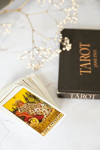 El tarot te puede ayudar a mejorar tu vida sentimental