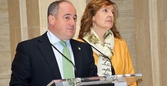 El alcalde de Albacete quiere que el Ayuntamiento sea ejemplar y transparente