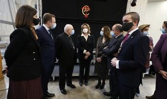 El alcalde de Albacete valora que la Semana Santa regrese a su celebración en las calles y destaca el trabajo de la Junta de Cofradías