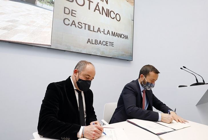 Ayuntamiento de Albacete y Junta firman un convenio que pone las bases de la futura Red de Recursos de flora silvestre