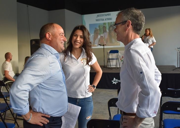 El Ayuntamiento de Albacete muestra su solidaridad con Sarah, una niña con una enfermedad rara