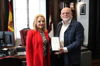 Pedro Antonio Ruiz Santos recibe a la nueva presidenta del TSJ de Castilla-La Mancha, Pilar Astray
