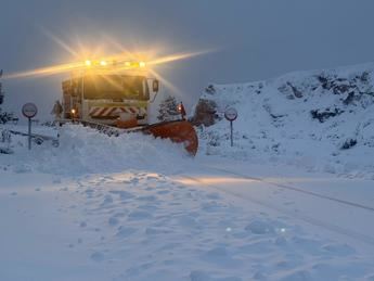 La nieve cubre la sierra de Albacete: puertos cerrados y cadenas obligatorias