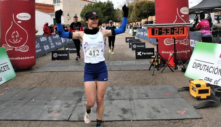 Eva Moreno y José Antonio Hernández ganan la Carrera Popular de Balazote