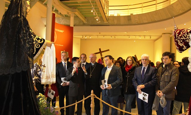 Un momento de la inauguración de la exposición de la exposición 'Reflejos de Zamorano'