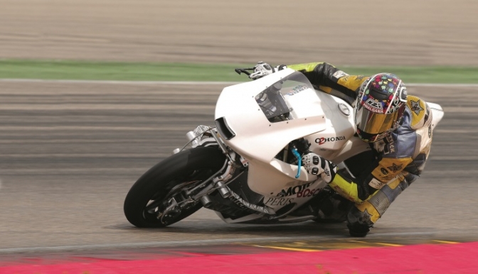 El proyecto ‘La Moto2’ se prueba  en el Circuito de Albacete con Adrián Bonastre