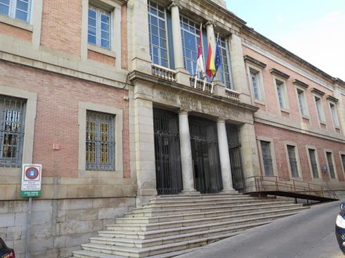 Castilla-La Mancha pagará 37.500 euros a Hacienda por el servicio administrativo de recursos contractuales