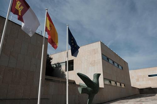 Educación convoca 17 plazas de colaboradores en la red de residencias Escolares Públicas de Castilla-La Mancha