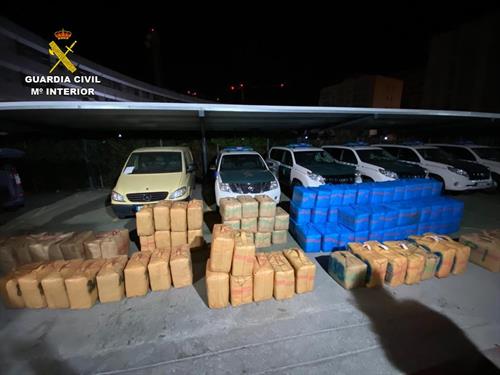 16 detenidos por introducir hachís en Almería y proporcionar vehículos en Toledo