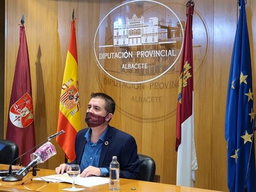 Las ayudas al transporte escolar de la Diputación alcanzan los 163.296 euros