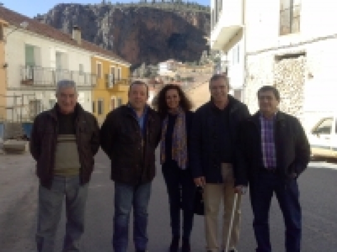 Vicente Aroca y Carlota Romero, con el PP de Ayna