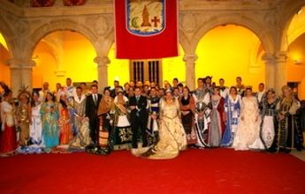 Recepciones a comparsas y embajadores de las fiestas de Almansa