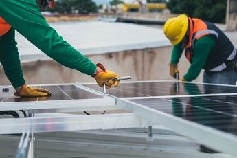 Albaceteños ya pagan 0 euros en su factura de la luz