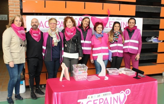 Pilates solidario en el pabellón Feria de Albacete en apoyo a Acepain para investigar sobre el cáncer