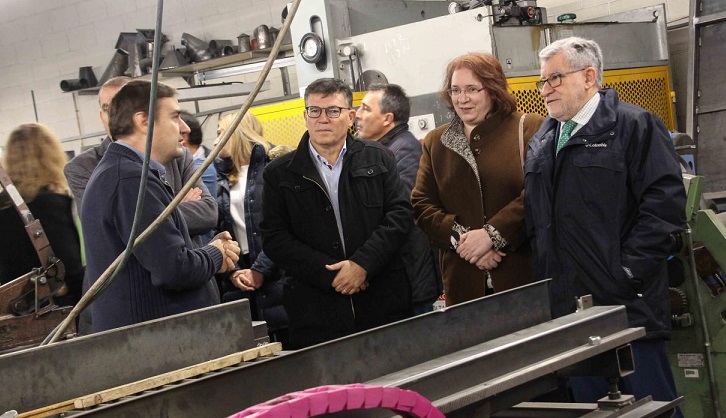 La Junta aprobará esta semana la inversión de 20 millones para renovar equipos en centros educativos