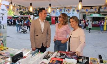 La Feria del Libro de Albacete ya es una realidad con la apertura de los stands del Altozano