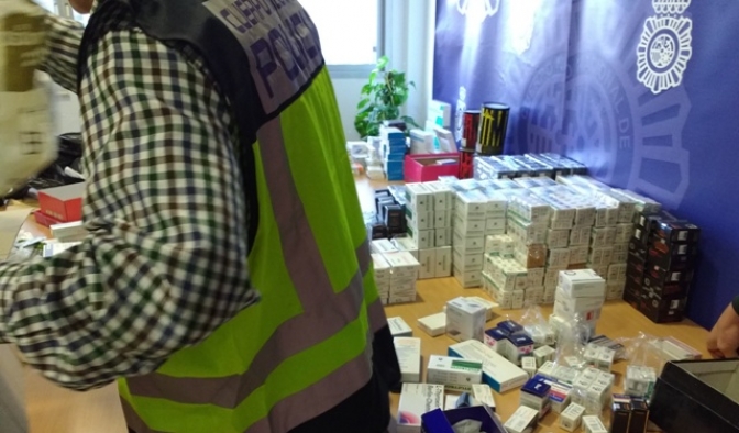 La Policía Nacional desmantela un laboratorio clandestino donde se elaboraban productos dopantes