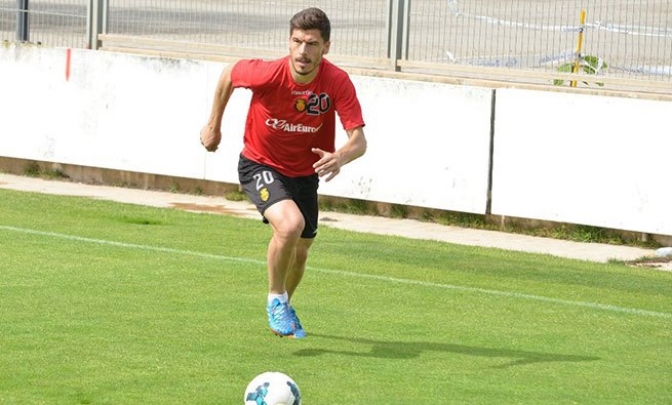 El Albacete ficha al defensa Agus y al delantero Jason