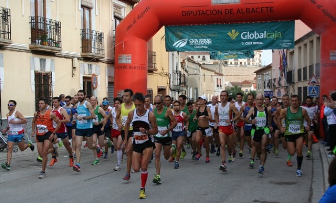 Severino Felipe y Laura Villar lograron el triunfo la VII Carrera Popular de Chinchilla